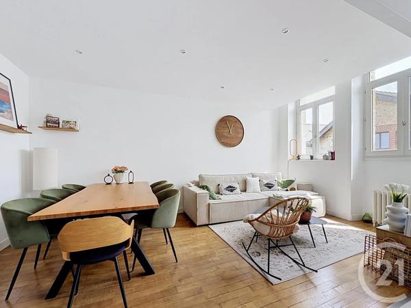 Appartement T3 à vendre  3 pièces - 92,25 m 2   DINAN  - 22