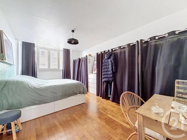 Appartement T3 à vendre  3 pièces - 92,25 m 2   DINAN  - 22