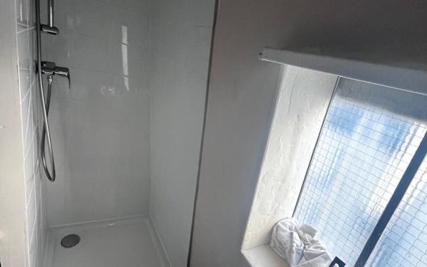 Appartement à vendre    1 pièce • 5,14 m2 Paris 10