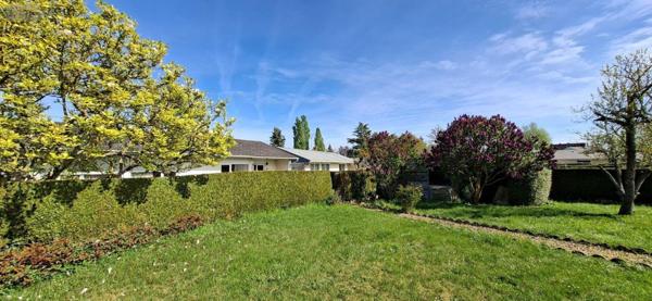 Maison de ville à vendre à Saint-André-de-l'Eure dans l'Eure (27220), ref : M01126H