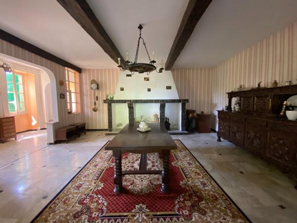 Maison 11 pièces près de Nogaro, vue magnifique, piscine et grande grange.