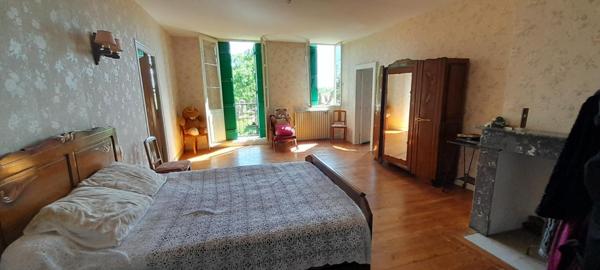 Maison 11 pièces près de Nogaro, vue magnifique, piscine et grande grange.