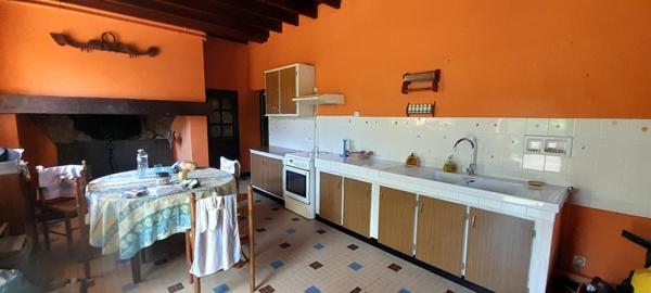 Maison 11 pièces près de Nogaro, vue magnifique, piscine et grande grange.