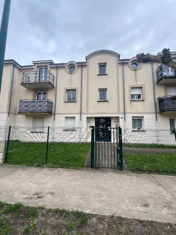 Appartement Checy 3 pièce(s) 67 m2