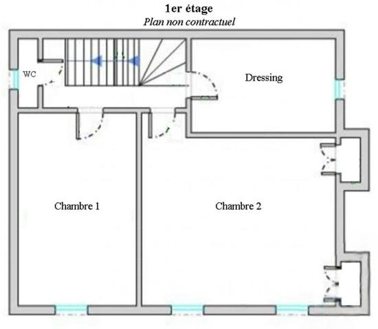 Maison en pierre avec cour