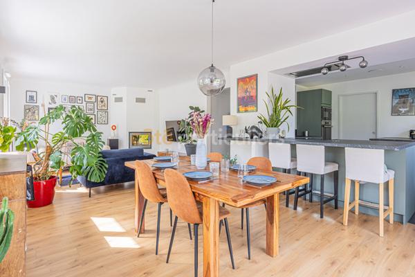 Vente Maison164 m² - 8 Pièces - BOUGUENAIS (44340)
