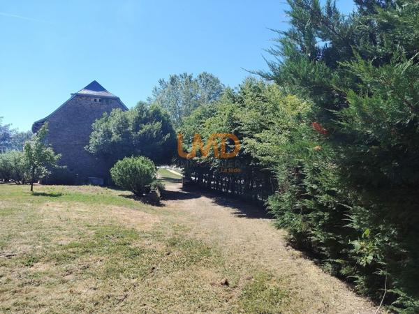 Grande maison en pierres