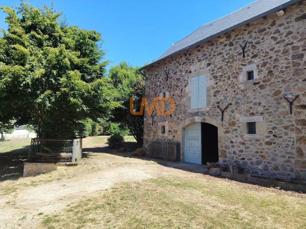 Grande maison en pierres