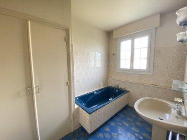 Maison à vendre à Loudéac dans les Côtes-d'Armor (22600), ref : 22110-2270