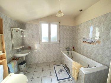 Maison à vendre à Loudéac dans les Côtes-d'Armor (22600), ref : 22110-2270