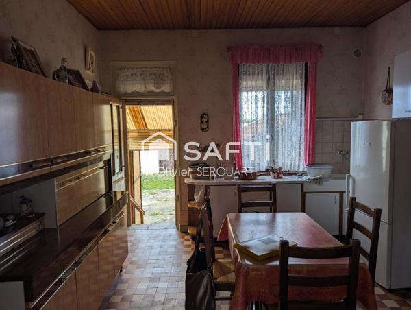 ? Affaire à saisir – Maison 72 m² à rénover – 2 chambres – garage + dépendances – terrain 430 m²