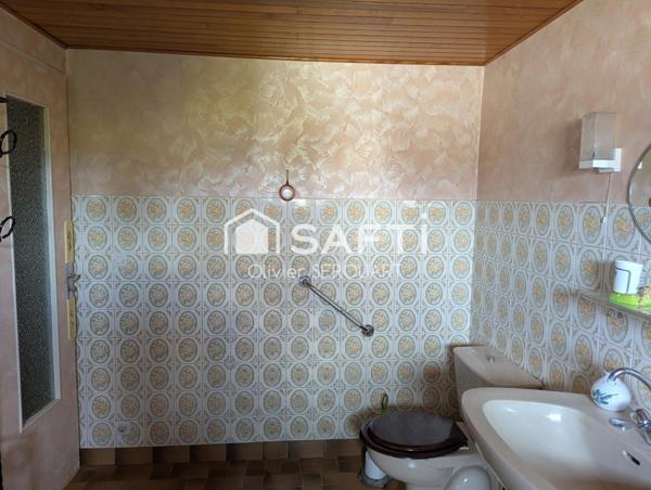 ? Affaire à saisir – Maison 72 m² à rénover – 2 chambres – garage + dépendances – terrain 430 m²