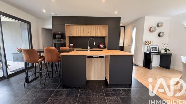 Maison à vendre 6 pièces 146 m² Bouliac