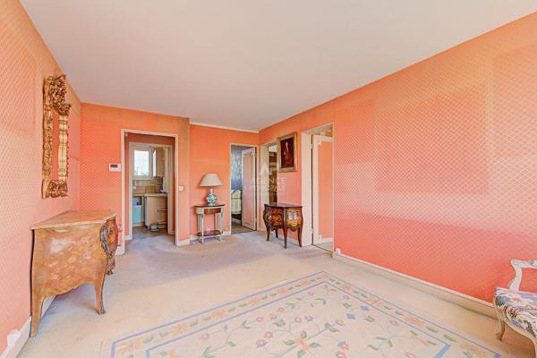 Appartement Saint Germain En Laye 4 pièces 64.10 m2 298 000 € **  - Référence  18433