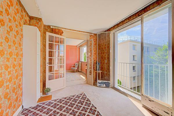 Appartement Saint Germain En Laye 4 pièces 64.10 m2 298 000 € **  - Référence  18433