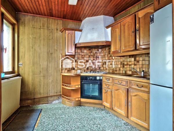 Maison semi-individuelle à rénover - idéal investisseur