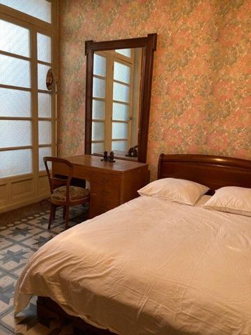 Bel appartement meublé de 270 m² - Libre