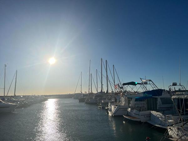 Fos Sur Mer T2 RDC rez de jardin 39 m2  Investissement sécurisé avec revenus immédiats !