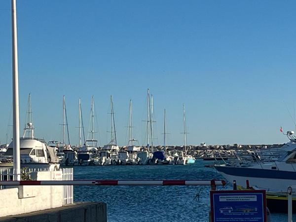 Fos Sur Mer T2 RDC rez de jardin 39 m2  Investissement sécurisé avec revenus immédiats !