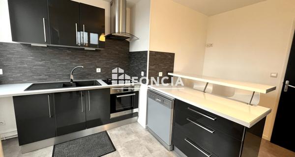 À vendre Appartement 5 pièces 105.71 m² - Courmelles 02200