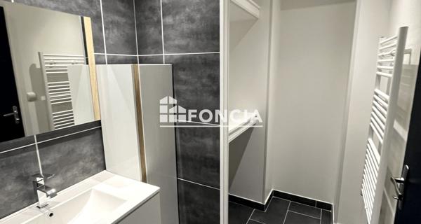 À vendre Appartement 5 pièces 105.71 m² - Courmelles 02200