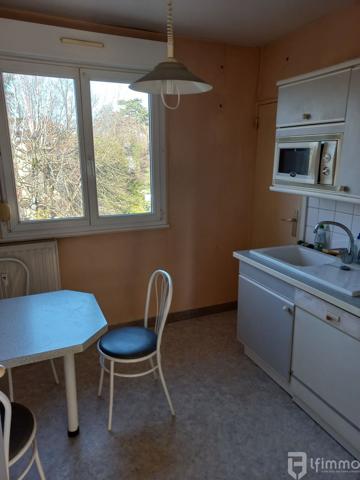 F4 proche tous commerces et écoles