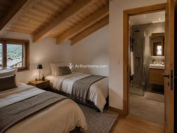 Vente                                                      Chalet
                        
                     6 pièces                      153 m2                     à Morzine