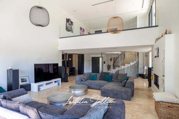 Villa californienne T5 + T2 indépendant avec piscine – Les Accates Marseille 11e