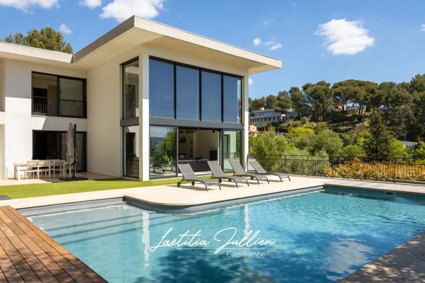 Villa californienne T5 + T2 indépendant avec piscine – Les Accates Marseille 11e