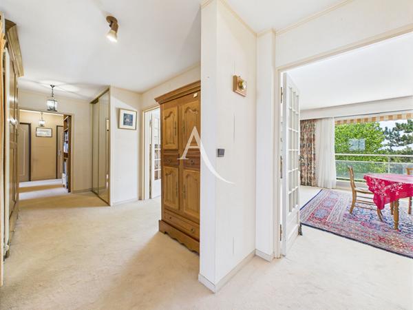 Appartement Croix 5 pièce(s) 143.81 m2