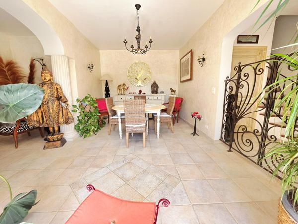 Grande propriété 5 chambres très fort potentiel