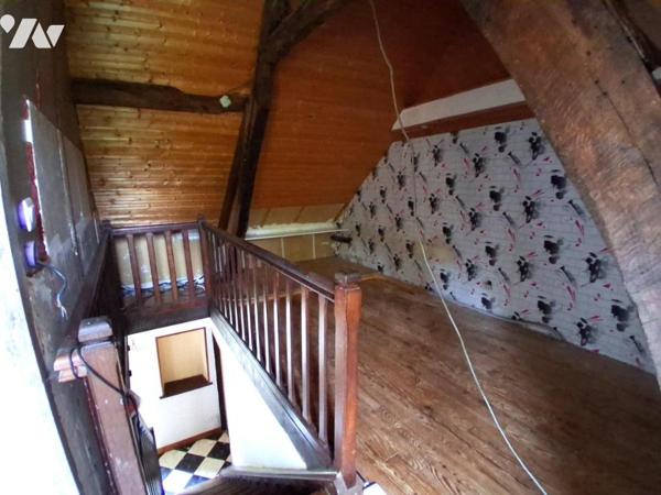 MAISON A RENOVER 100 m² - 5 pièces - sur terrain de 3125 m²