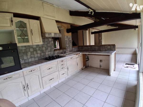 MAISON A RENOVER 100 m² - 5 pièces - sur terrain de 3125 m²