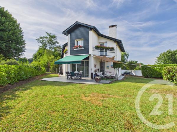 Maison à vendre  5 pièces - 106 m 2   USTARITZ  - 64