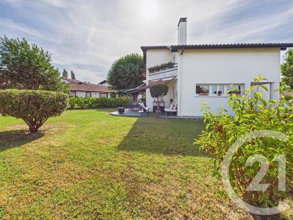Maison à vendre  5 pièces - 106 m 2   USTARITZ  - 64