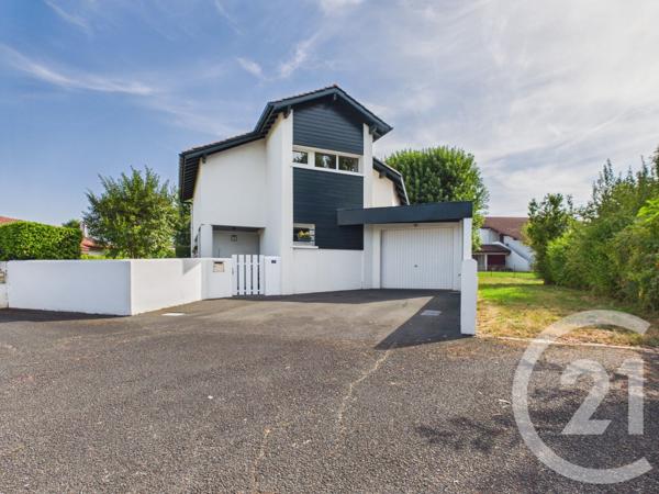 Maison à vendre  5 pièces - 106 m 2   USTARITZ  - 64