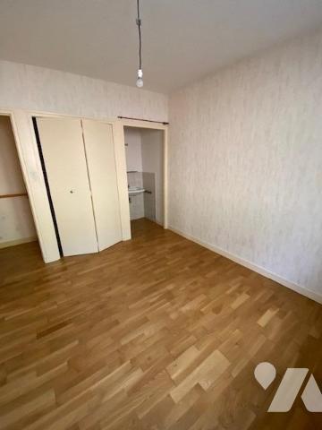 Exclusivité, une villa individuelle datant de 1978, construction en moellons et crépi, d’une sur