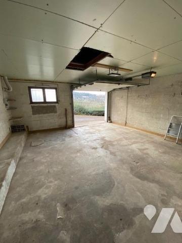 Exclusivité, une villa individuelle datant de 1978, construction en moellons et crépi, d’une sur