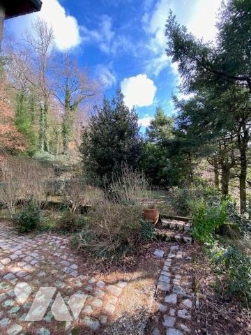 Exclusivité, une villa individuelle datant de 1978, construction en moellons et crépi, d’une sur