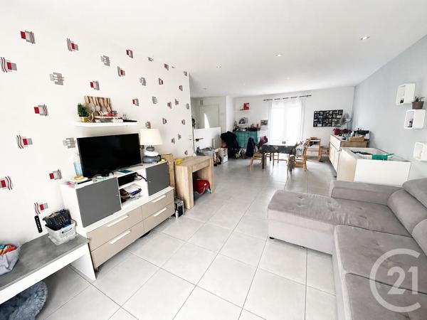 Maison à vendre  7 pièces - 148 m 2   PUILBOREAU  - 17