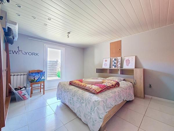 Bel ensemble immobilier sur les hauteurs offrant de multiples possibilités