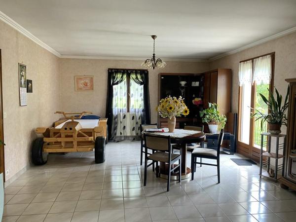 Maison à vendre |  Turenne |  10 pièces | 310 m²