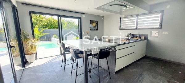 Maison contemporaine  3 chambres avec piscine