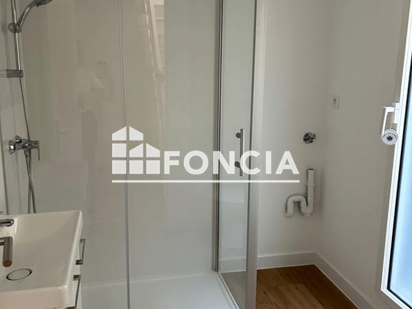 Location Appartement 3 pièces 57.85 m² - 27 RUE DE JANEAU Bordeaux 33000
