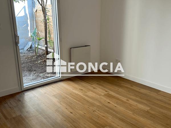 Location Appartement 3 pièces 57.85 m² - 27 RUE DE JANEAU Bordeaux 33000