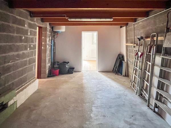 Maison rénovée 96 m2 -3/4 chambres - sur parcelle sur 371 m2, Sainte soulle 17220