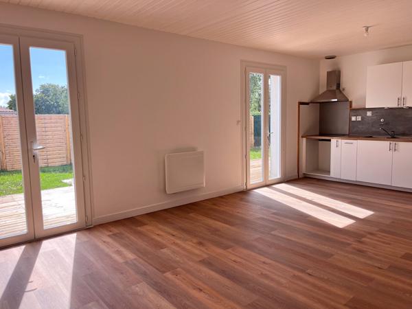 Maison rénovée 96 m2 -3/4 chambres - sur parcelle sur 371 m2, Sainte soulle 17220