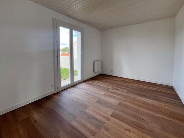 Maison rénovée 96 m2 -3/4 chambres - sur parcelle sur 371 m2, Sainte soulle 17220