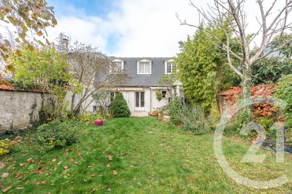 Maison à vendre  8 pièces - 167,64 m2 LA VARENNE ST HILAIRE - 94