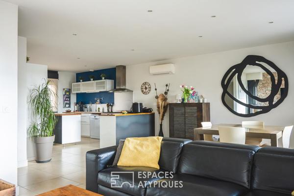 Maison de ville rénovée avec garage et jardin